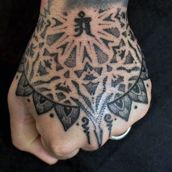 Tribal Hand Tattooo