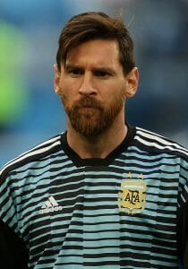 Messi's Styled Thick Beard, Short Haircut