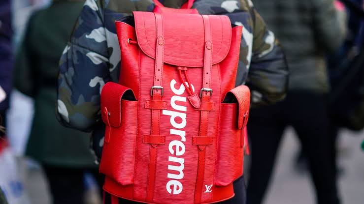 Strictlypreme is the world's first marketplace for second-hand Supreme
