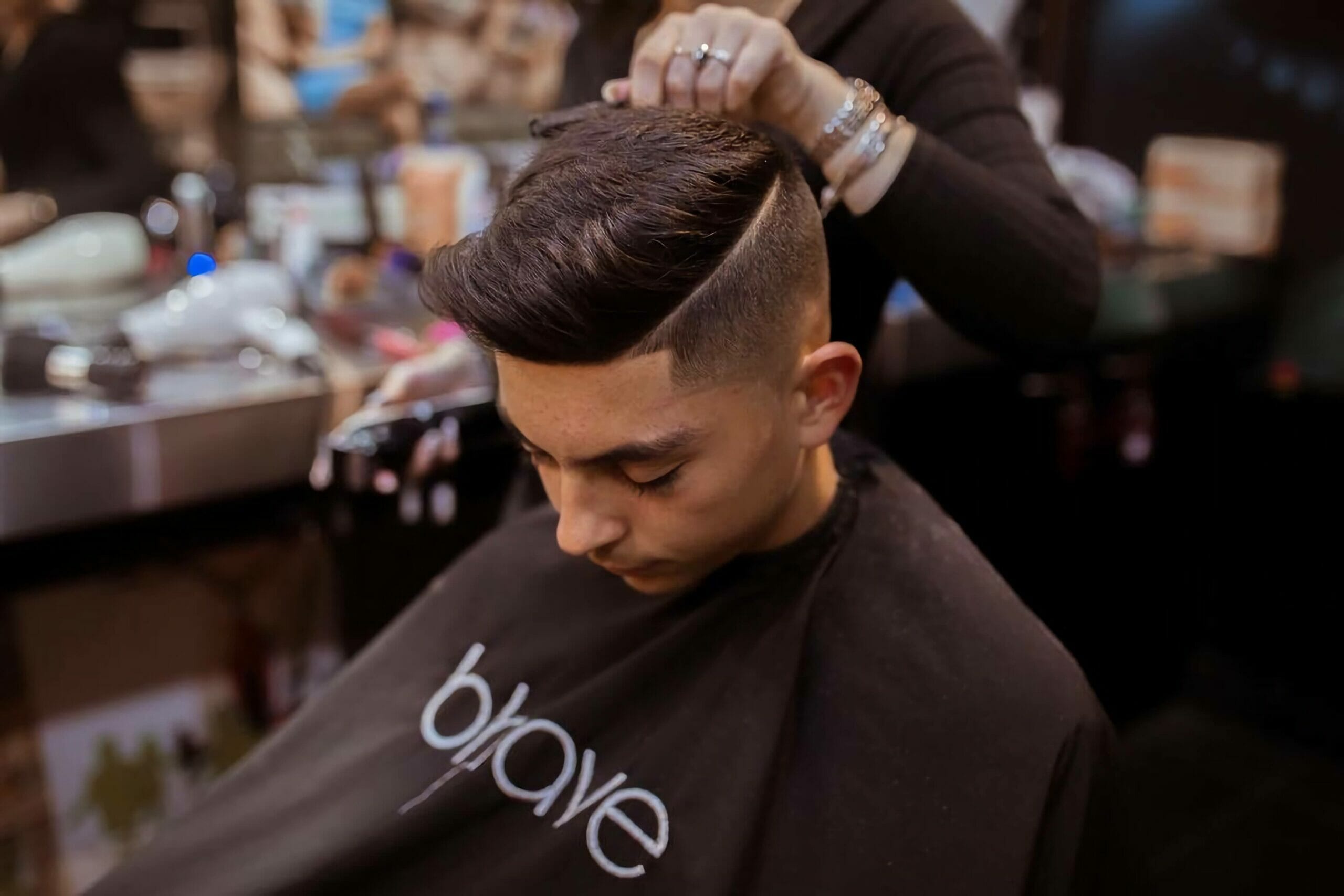 7 Styling Hacks That Can Fix Any Bad Haircut - Outsons