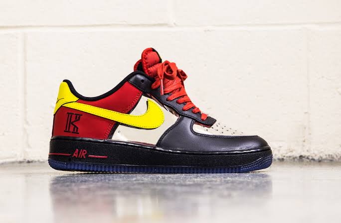 NIKE AIR FORCE 1 KYRIE IRVING QUICKSTRIKES: SEE-THROUGH CLASSICS | Outsons