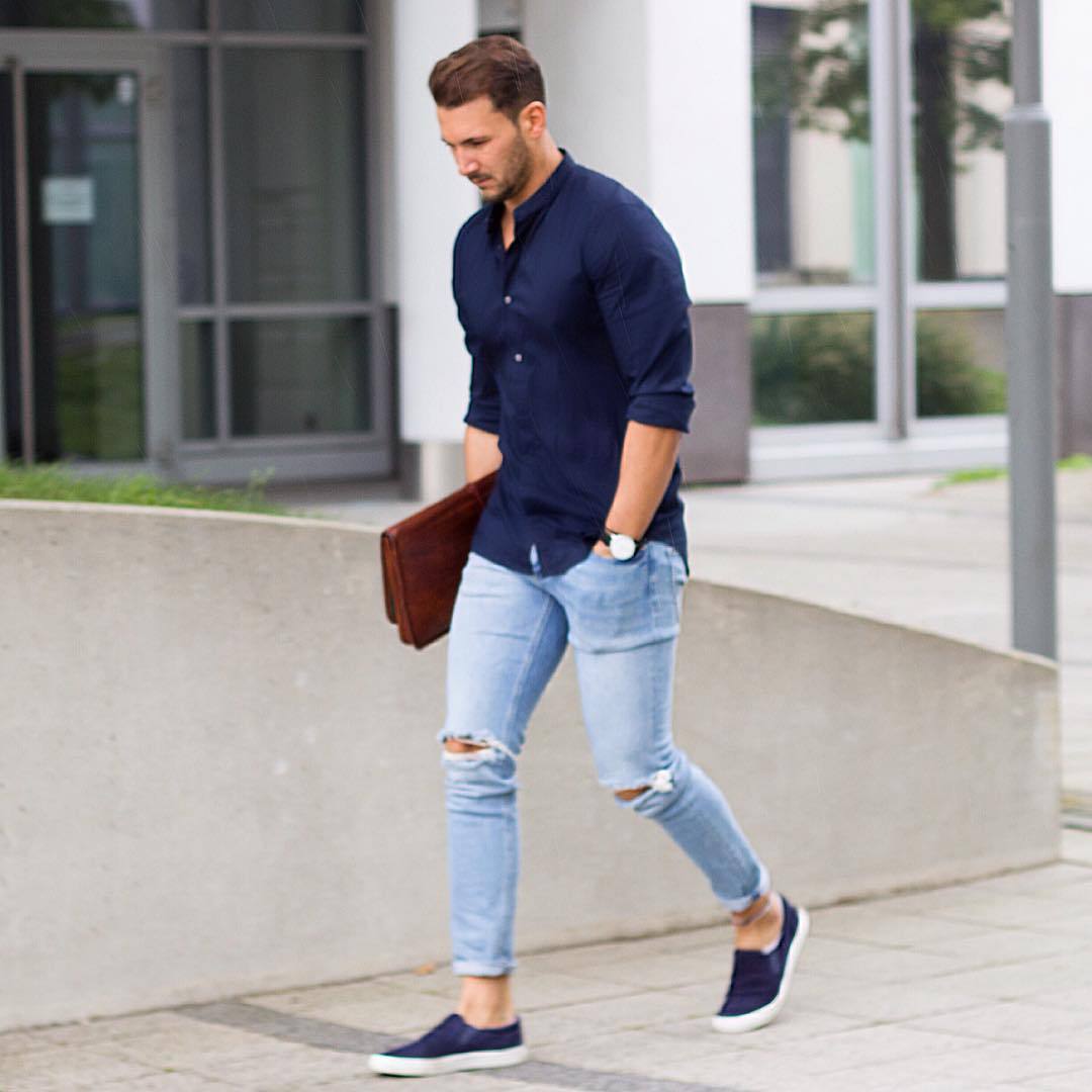Which colour shoes to wear with blue jeans