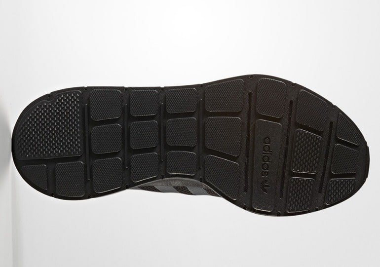 adidas swift run black sole shot