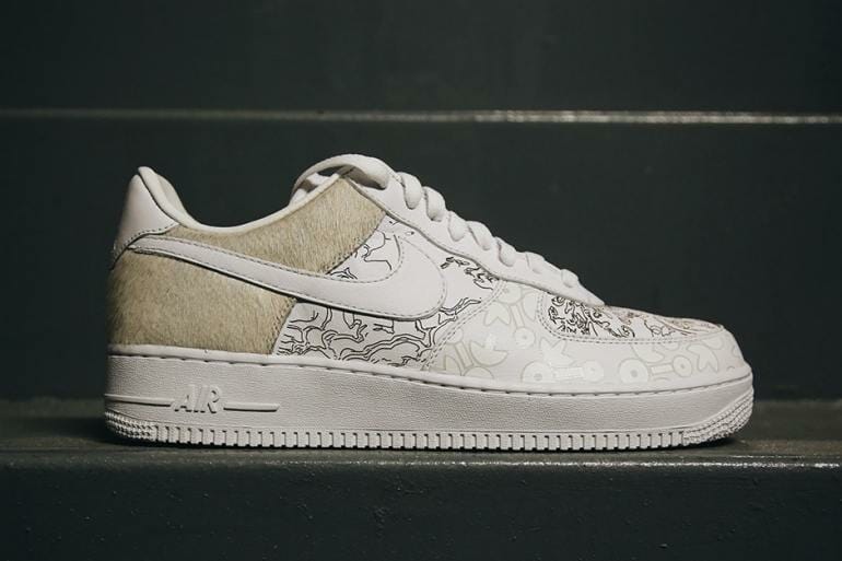 air force 1 year of the dog side on
