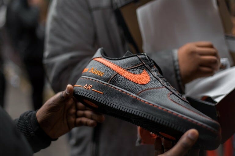nike air force one vlone in hand