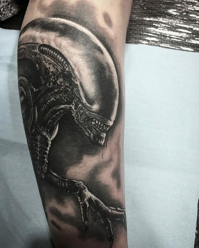 alien tattoo