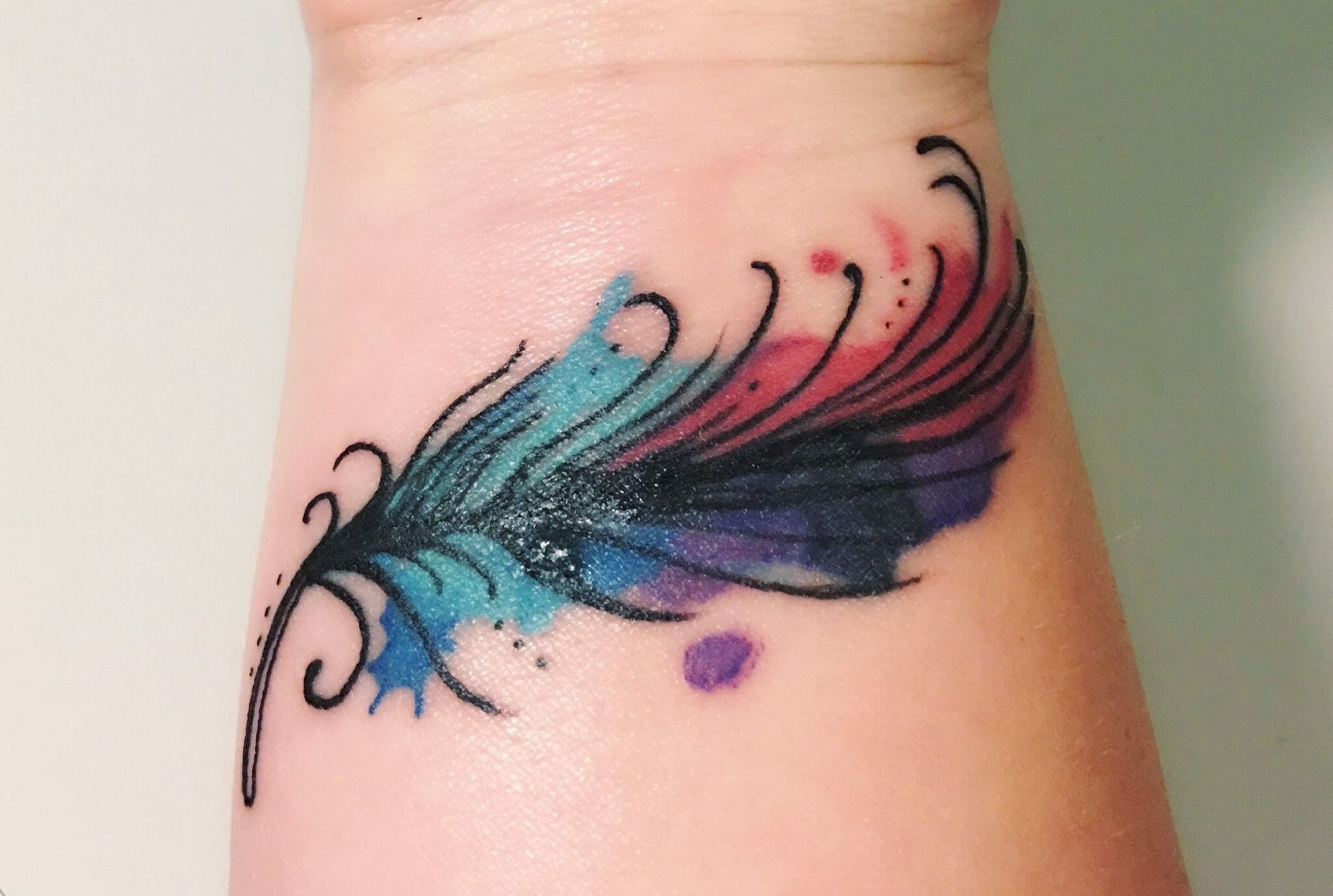101+ Amazing Feather Tattoo Designs You Need To See! Outsons