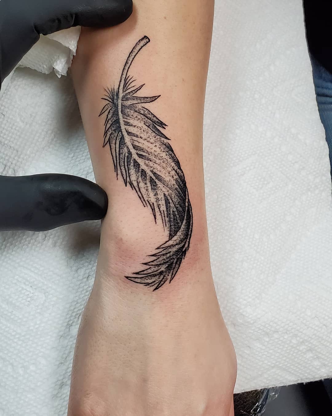 101 Amazing Feather Tattoo Designs You Need To See! Outsons