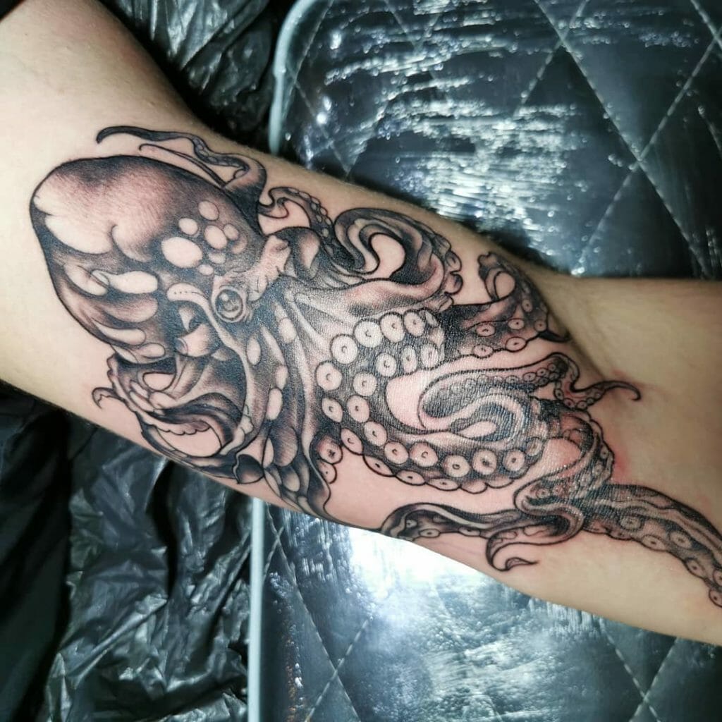 Kraken tattoo2 Outsons