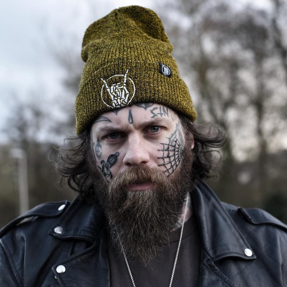Plenty of face tattoos Outsons