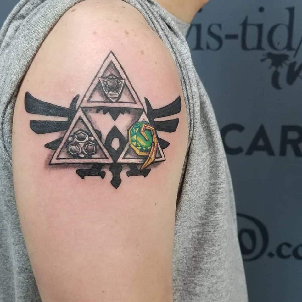Triforce tattoo1 Outsons