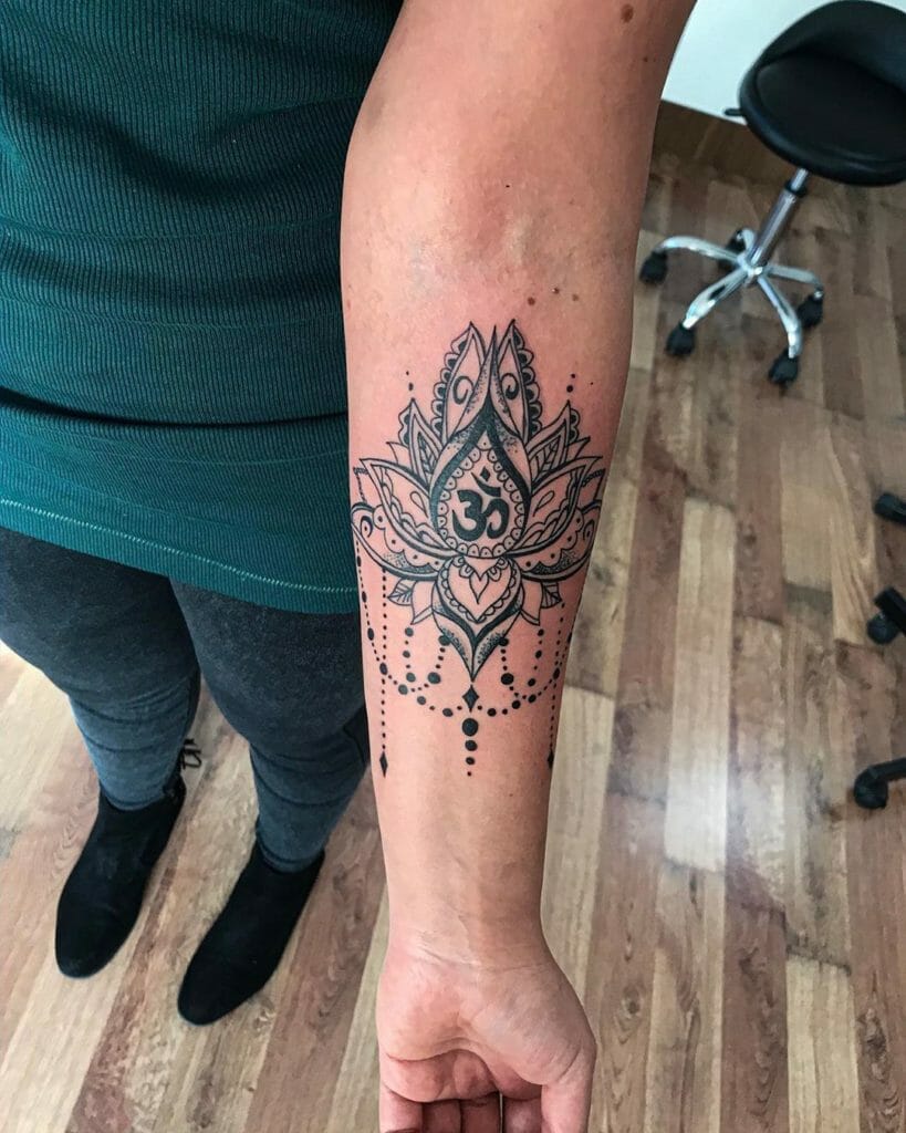 2019 11 25 23.48.58 2185038751080478247 hindutattoo Outsons