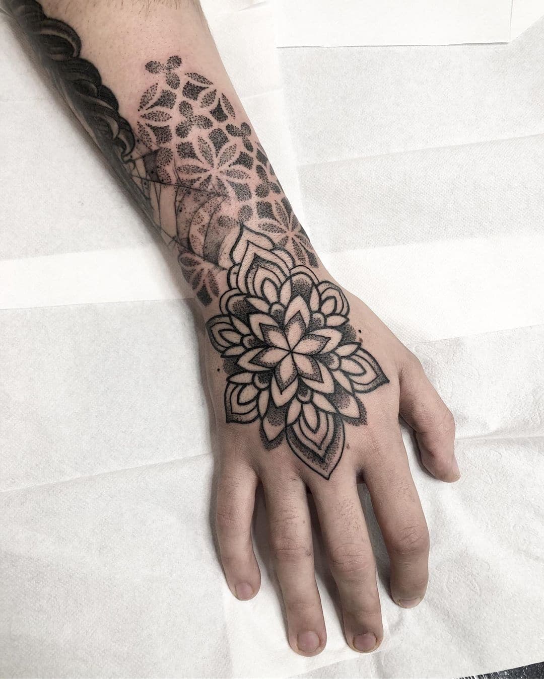 101 Amazing Geometric Tattoos You Have Never Seen Before! | Outsons ...