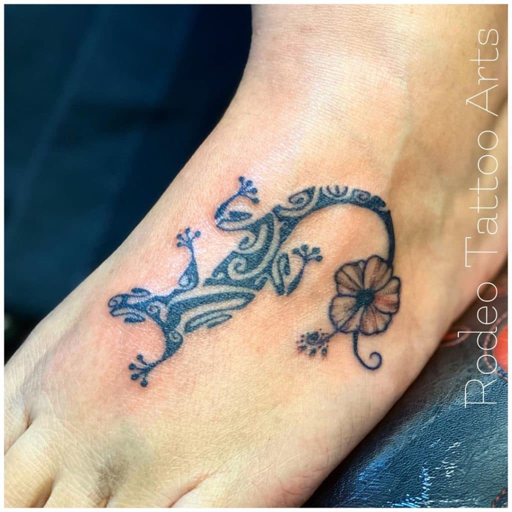 10 Rocking Gecko Tattoo Designs With Images  Styles At Life