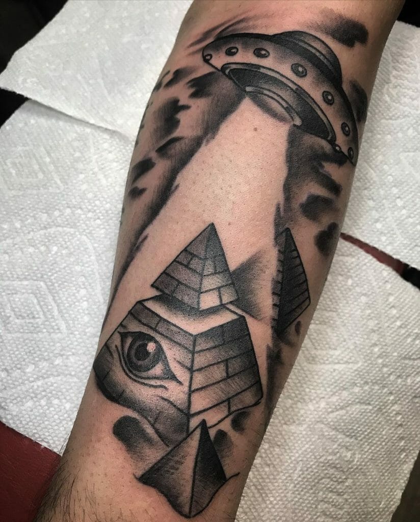 ufo tattoo