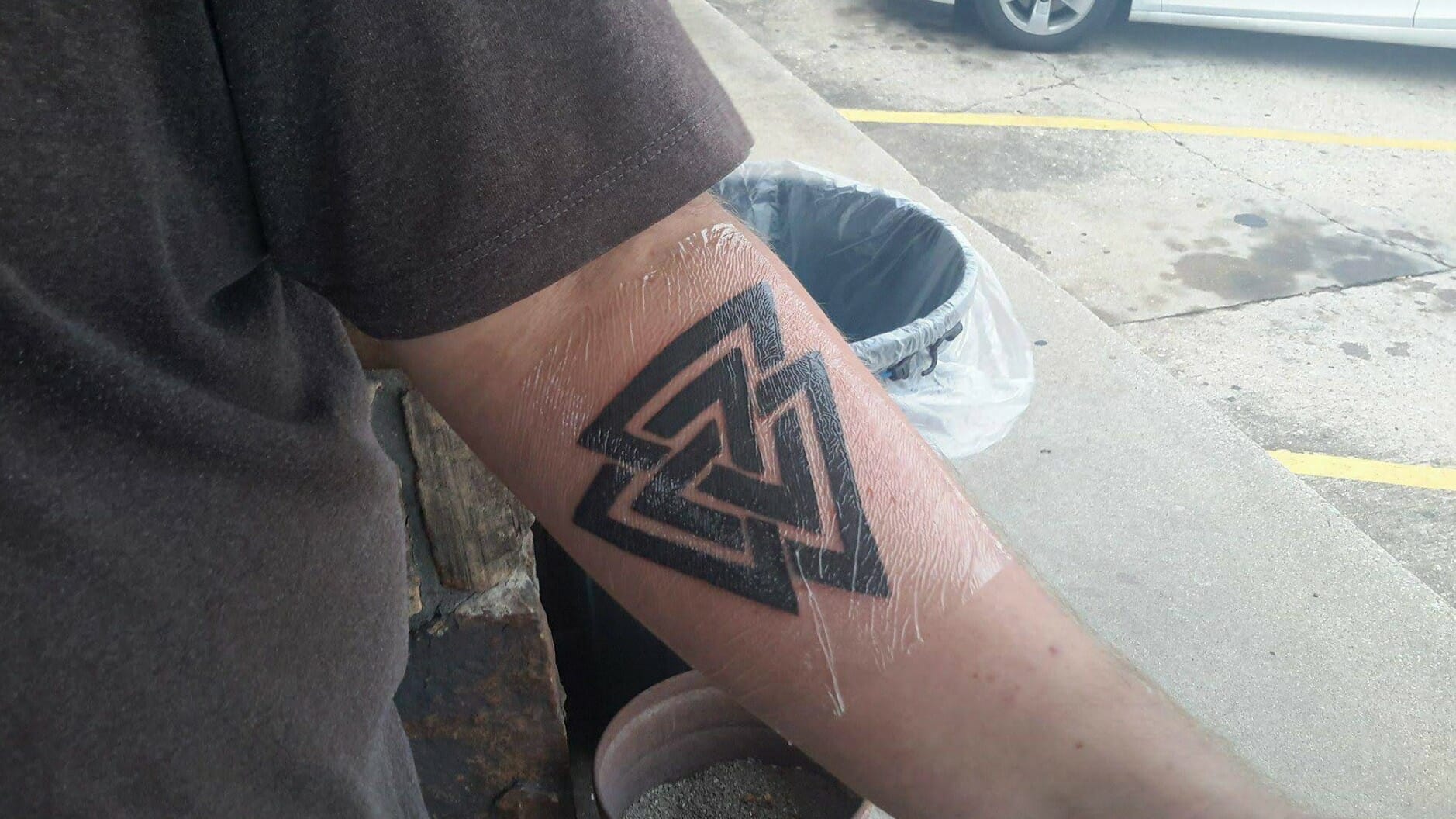 Three Triangles triangles tattoos forearmtattoo black celtic   Tatuajes inspiradores Tatuajes para 3 hermanas Tatuajes