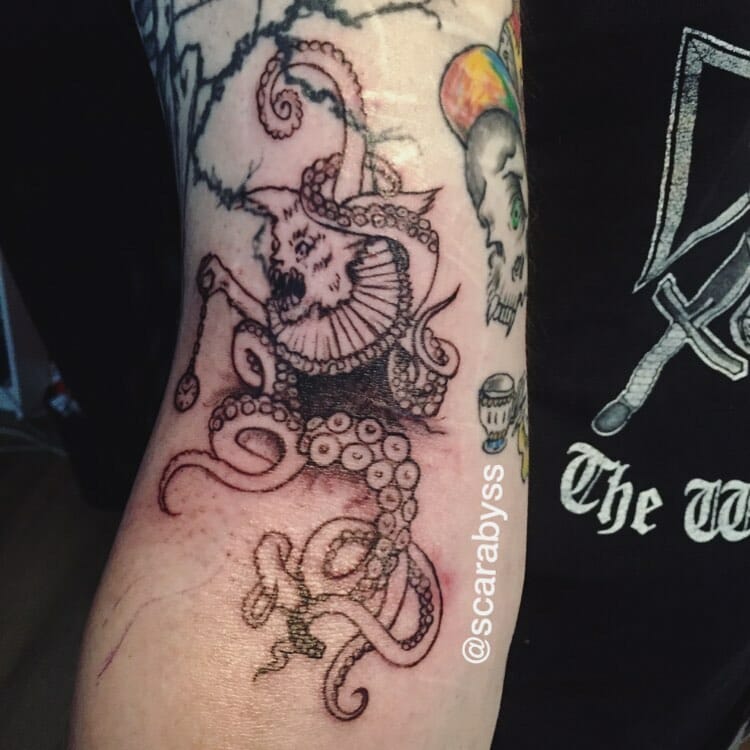 2019 08 28 06.45.57 2120018808883349354 tentacletattoo Outsons