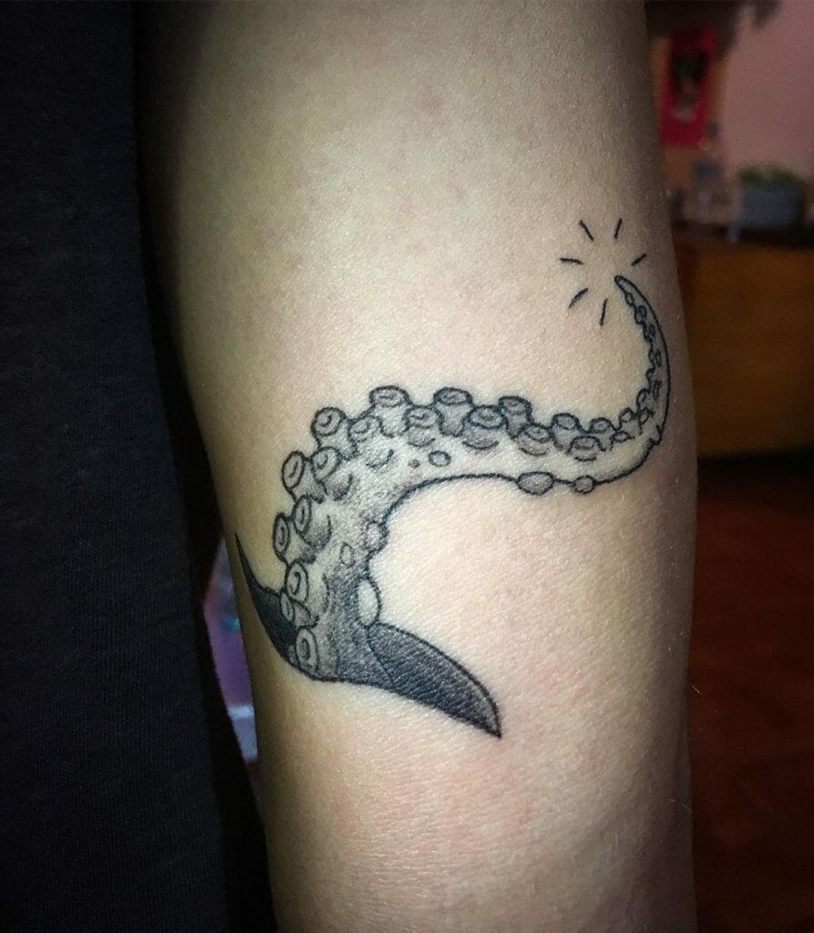 2019 10 21 04.21.50 2159084162634684511 tentacletattoo Outsons
