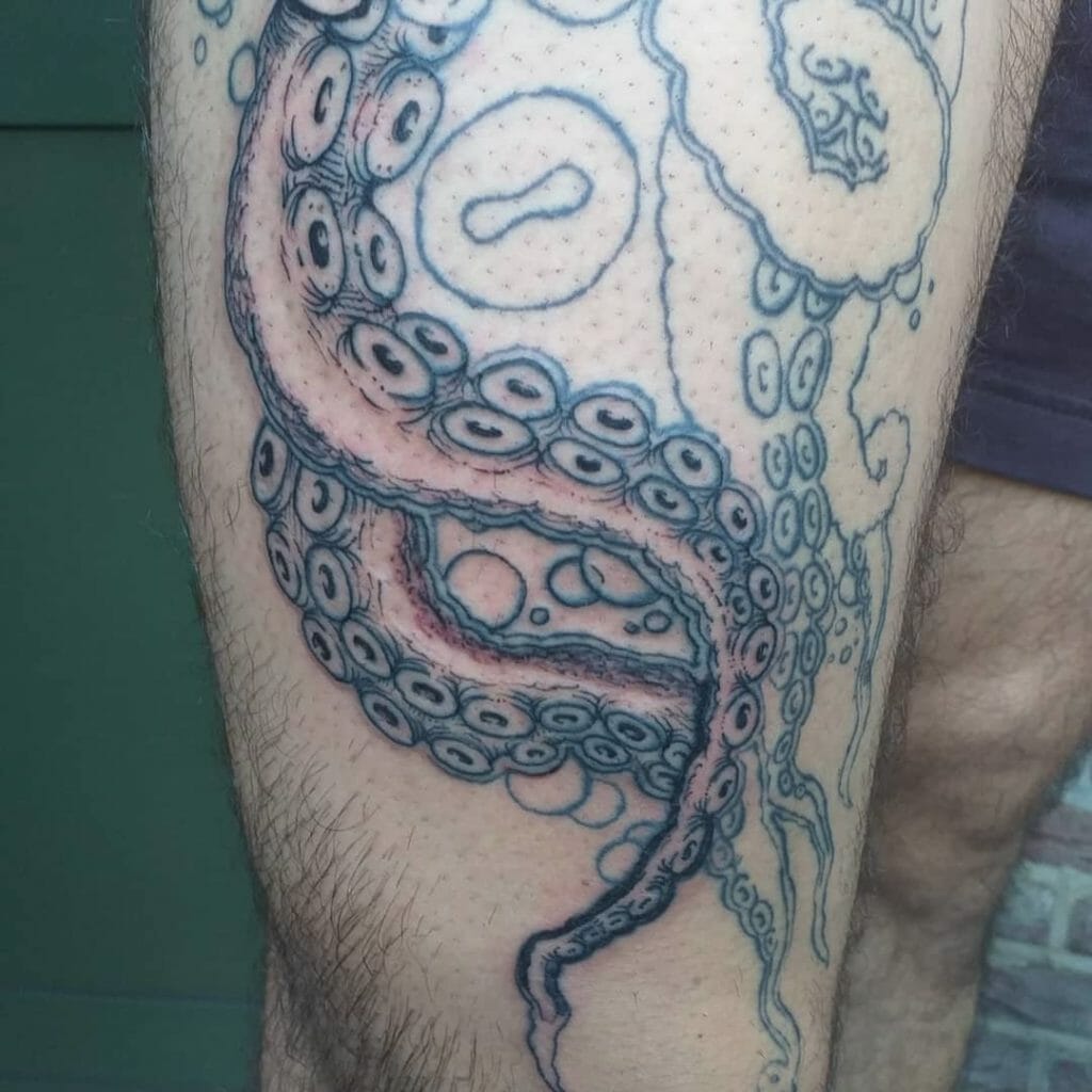 2020 06 09 22.39.42 2327784701525639588 tentacletattoo Outsons