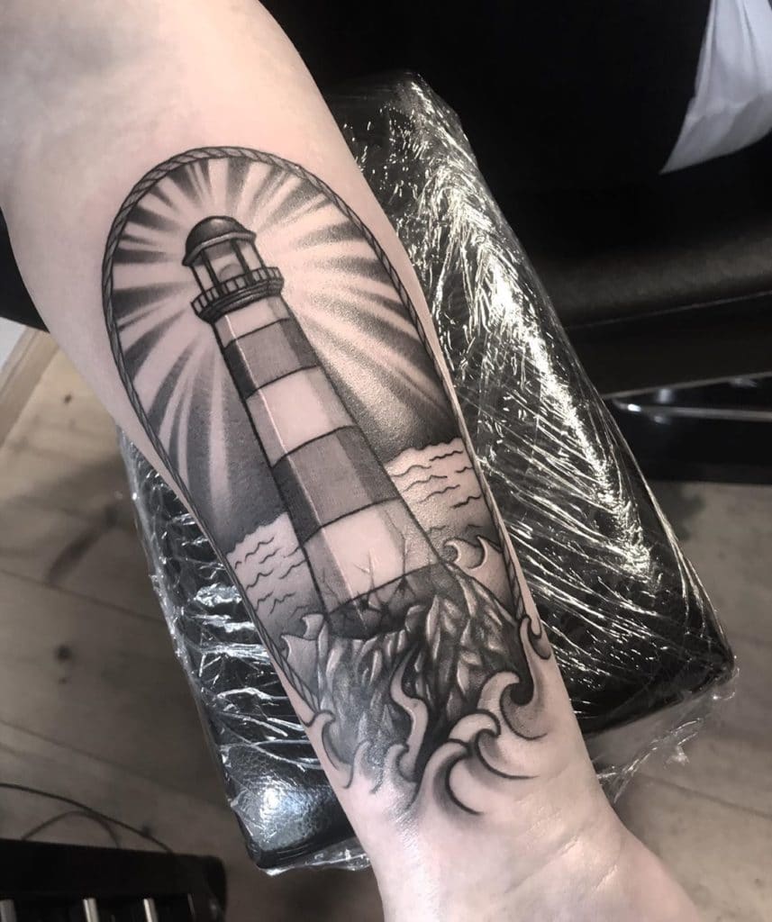 2020 07 06 00.33.15 2346686026209451398 lighthousetattoo Outsons