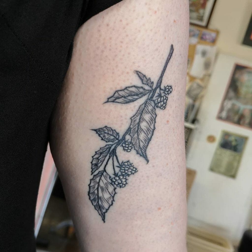 halle berry tattoo