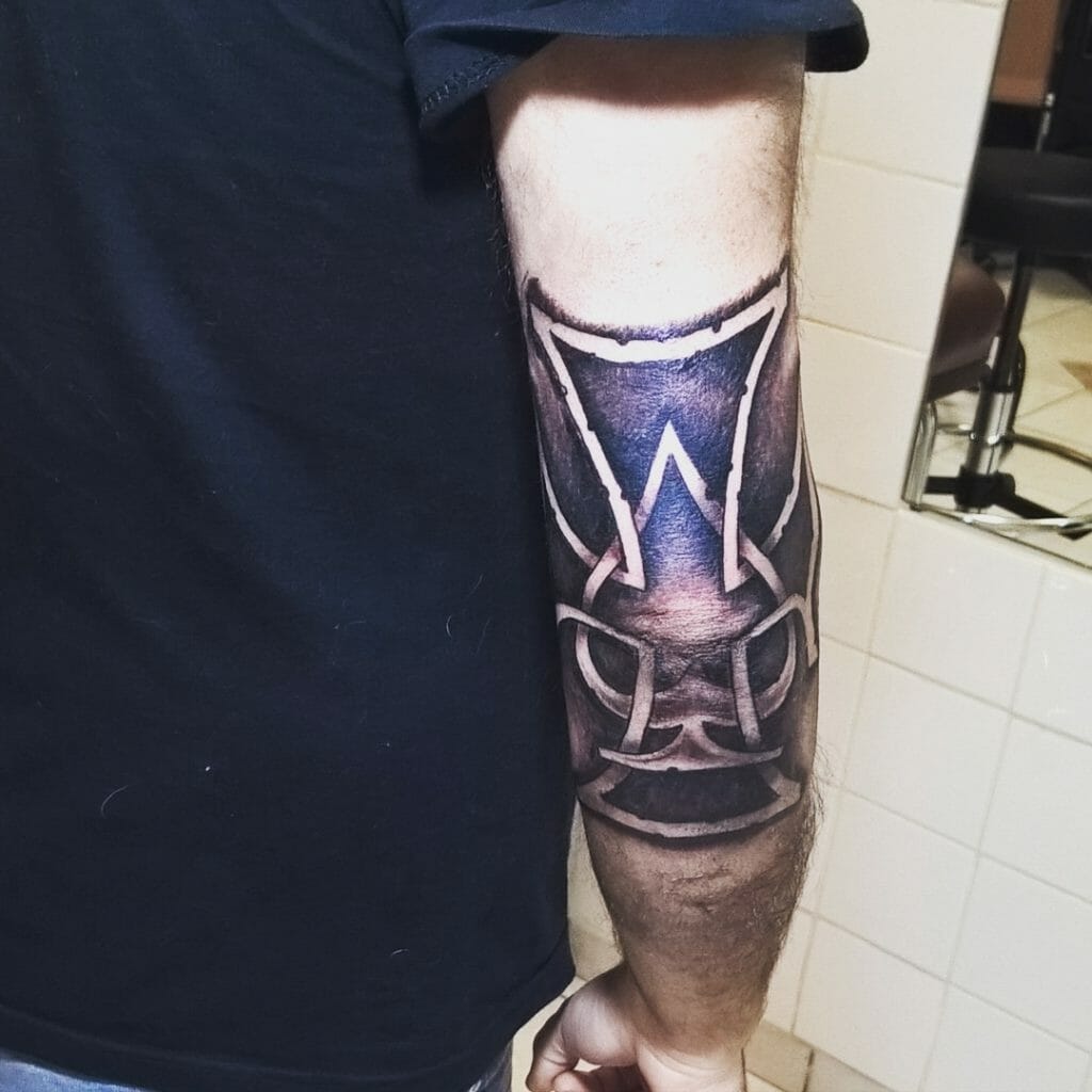 2018 03 11 02.55.27 1732147747228113424 ironcrosstattoos Outsons