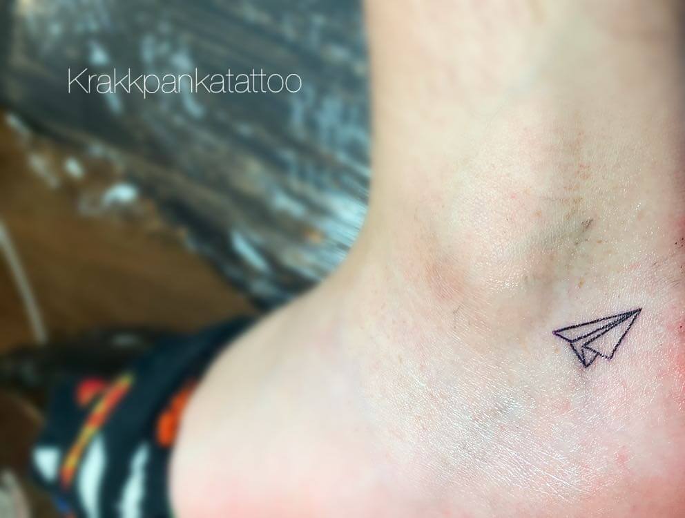 2019 04 23 19.40.33 2028362161624979892 paperairplanetattoo Outsons