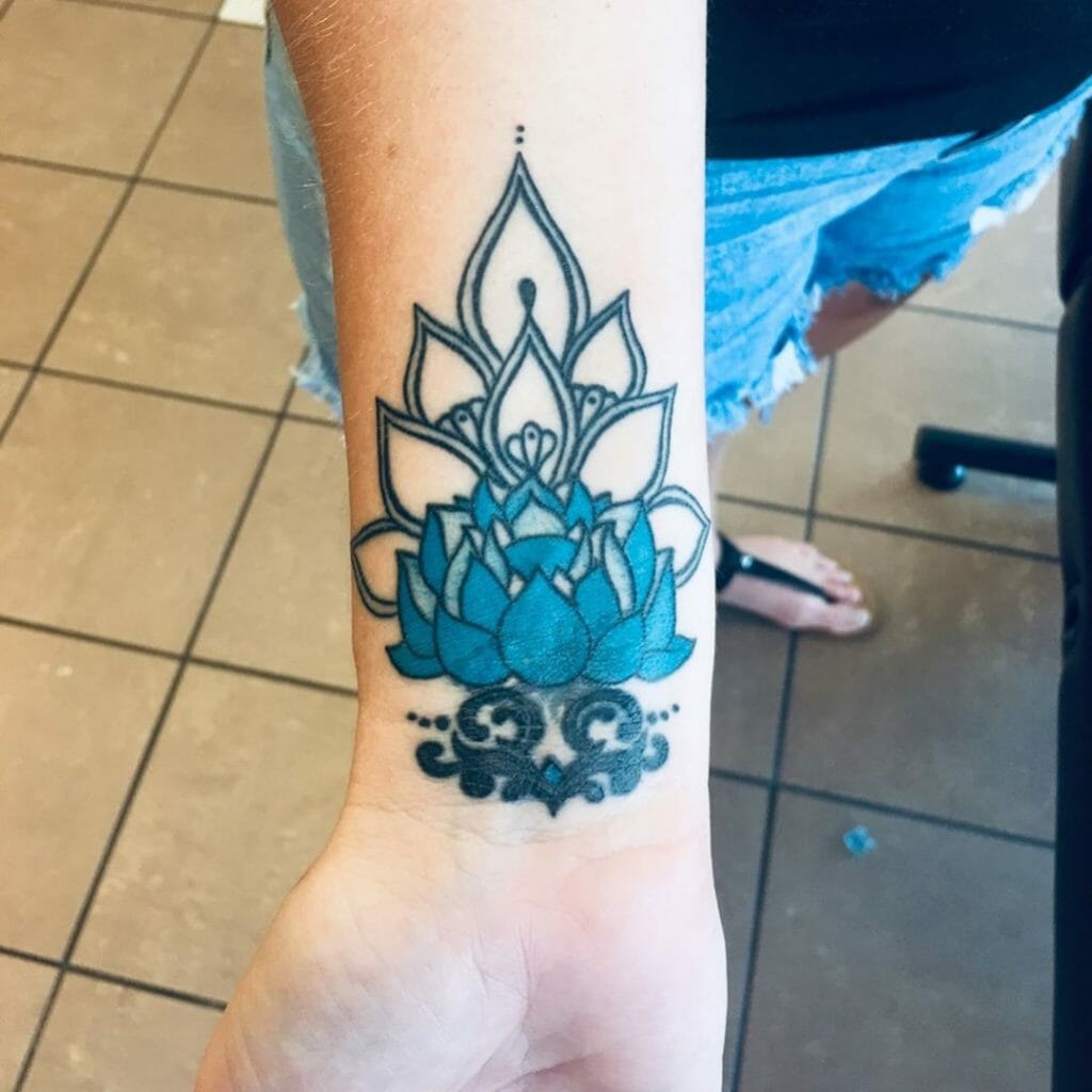 2019 08 27 05.51.09 2119266445291594237 bluelotustattoo Outsons