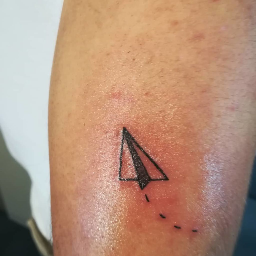 2019 09 28 02.05.18 2142345600956611654 paperairplanetattoo Outsons