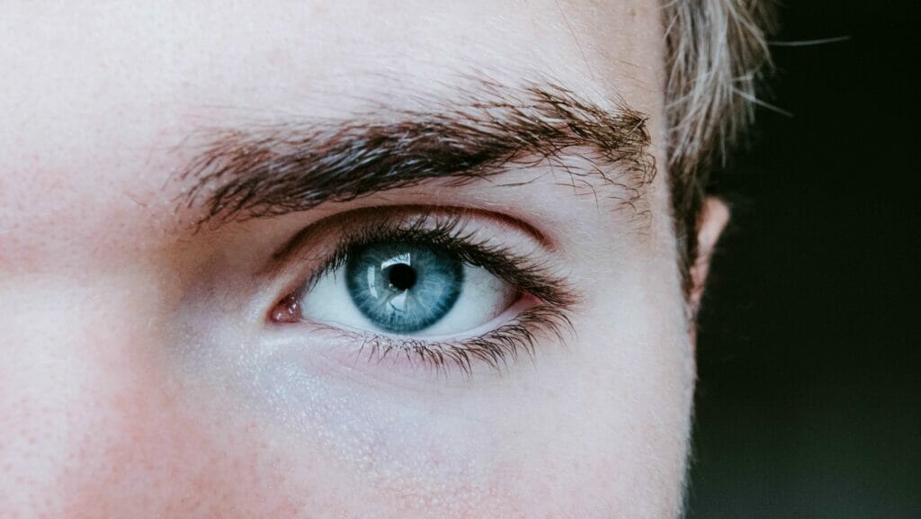 Ultimate Guide To Men's Eyebrow Grooming