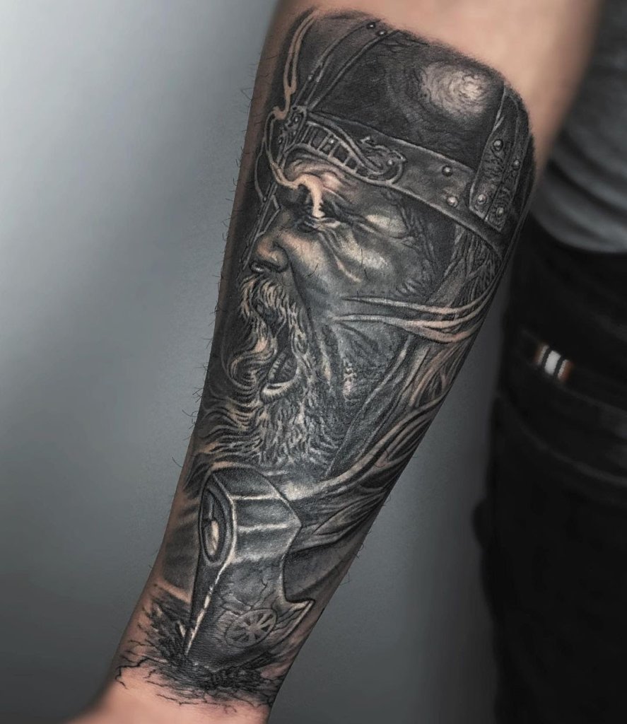 Gorgeous And Giant God Of Thunder Arm Piece