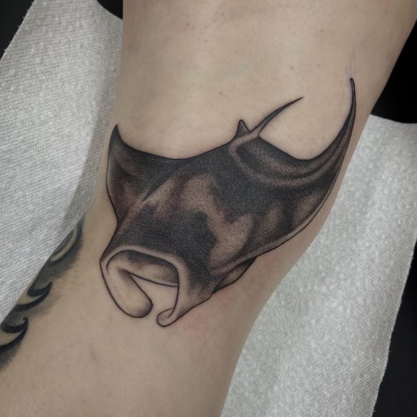 101 Amazing Manta Ray Tattoo Ideas You Need To See! - Outsons