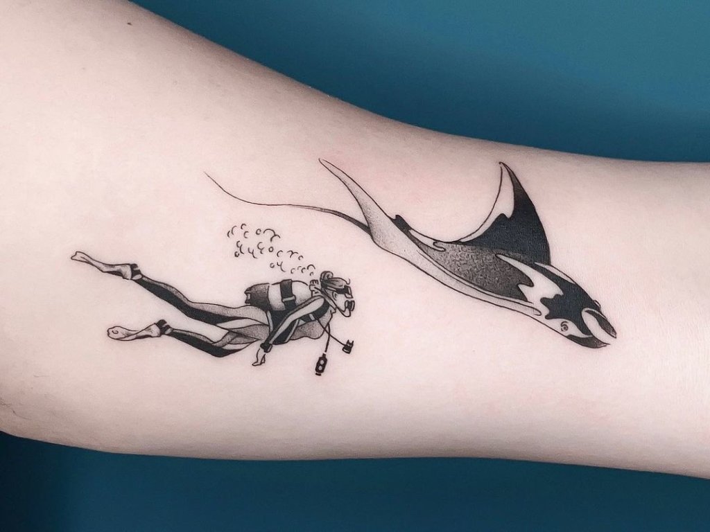 Unique Manta Ray Tattoo Black Design