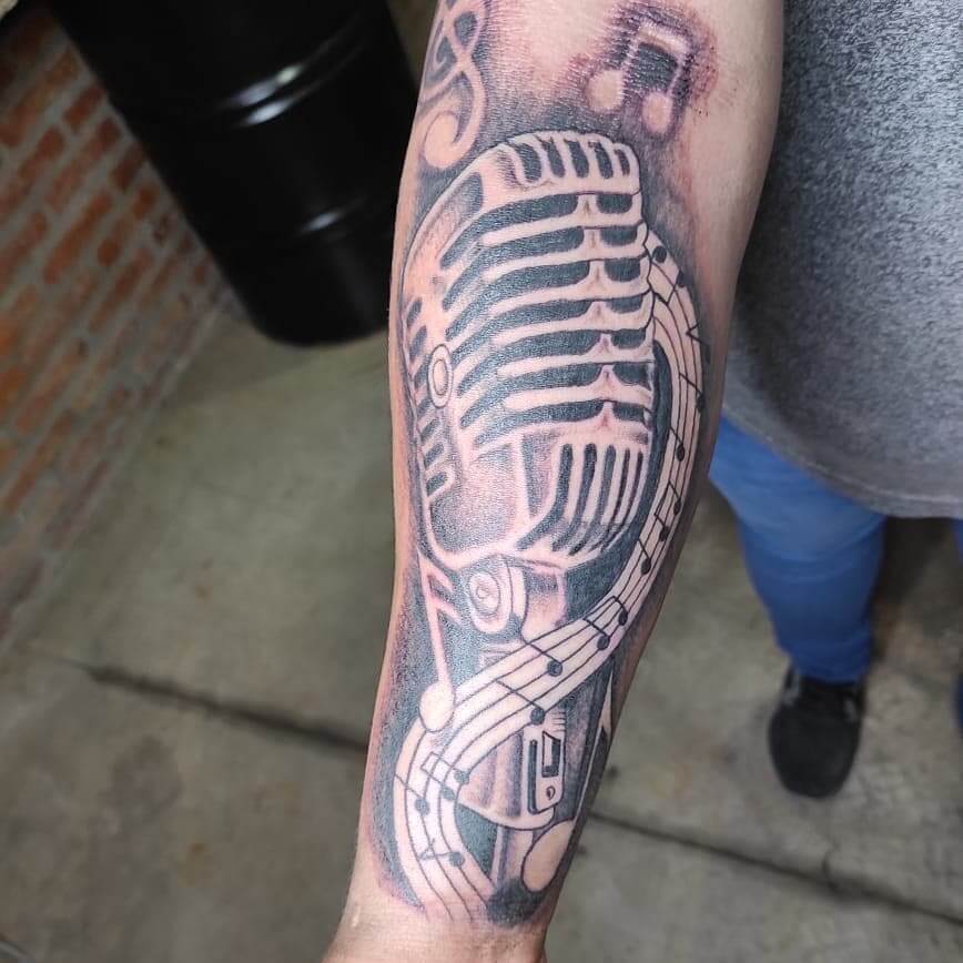microphone #microphonetattoo #microfone #tattoo #tatuagem… | Flickr