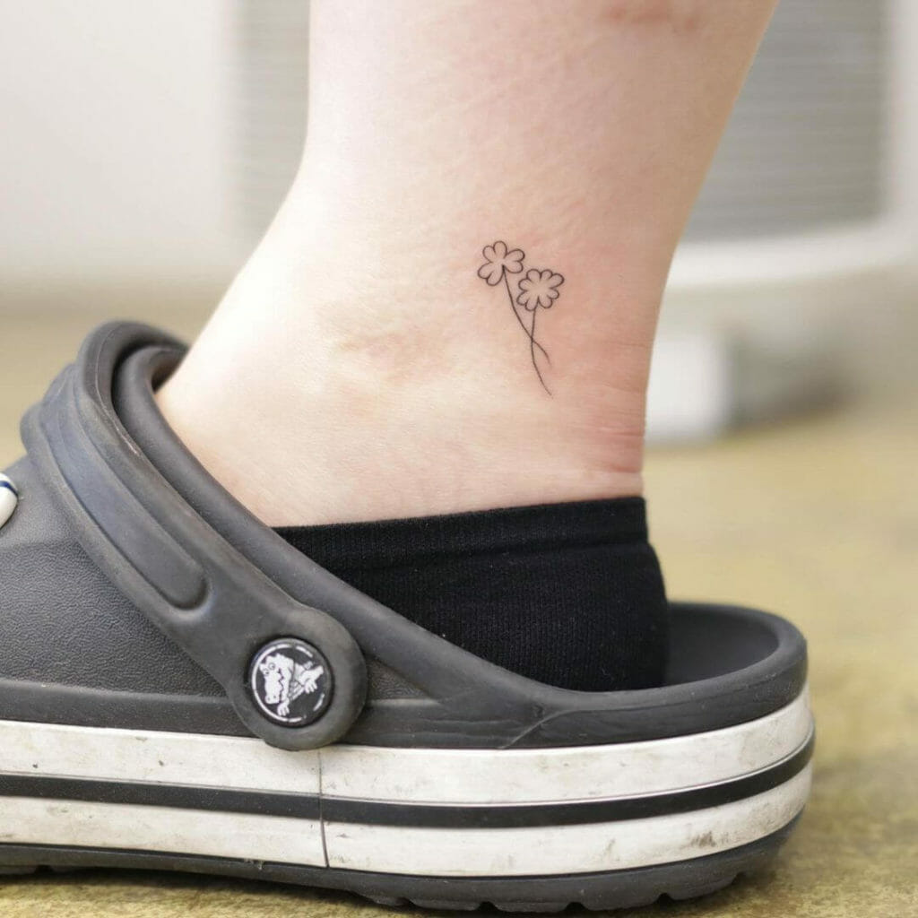 4 leaf clover tattoos and 3 leaf clover tattoos can together be magnificent