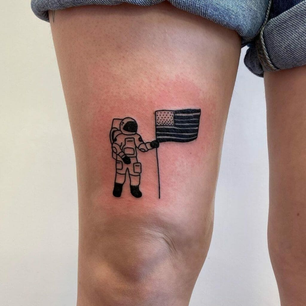 Incroyable conception de tatouage d'astronaute minimaliste