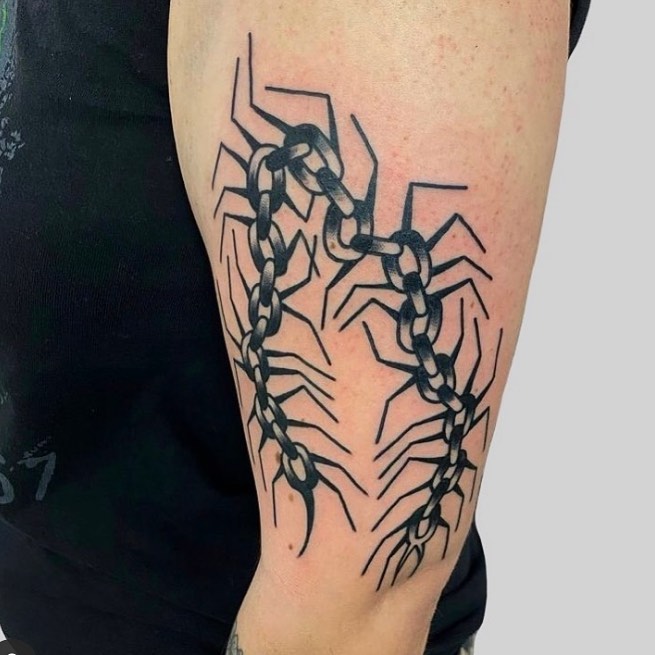 Chains Centipede Tattoo
