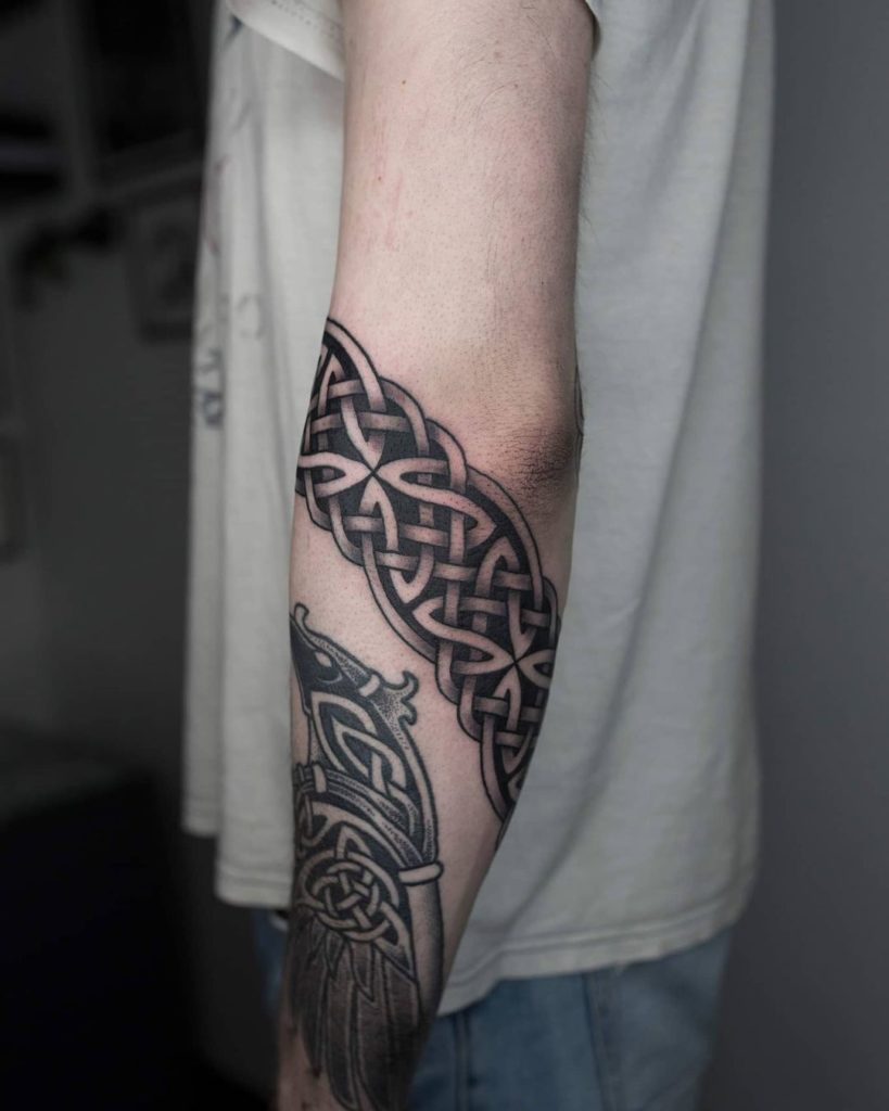 Diagonal Celtic Armband Tattoo