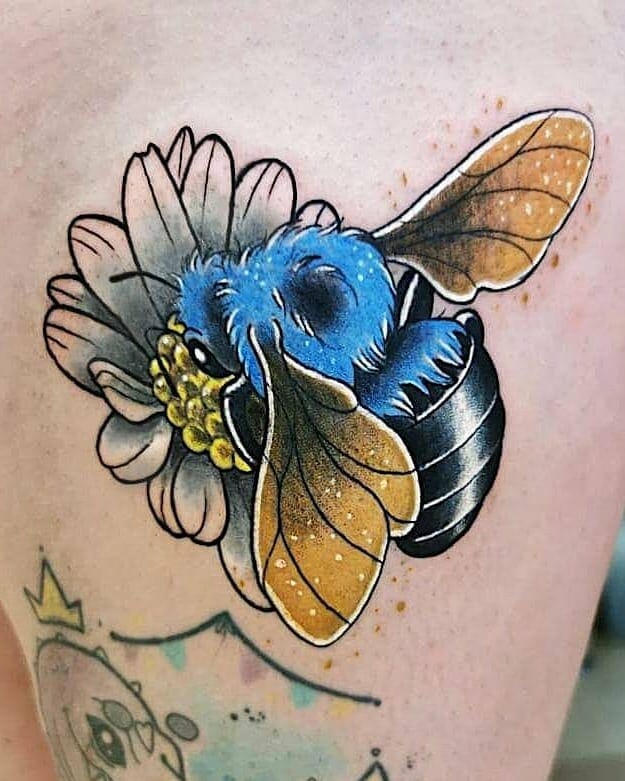 Exquisite Honey Bee Tattoo