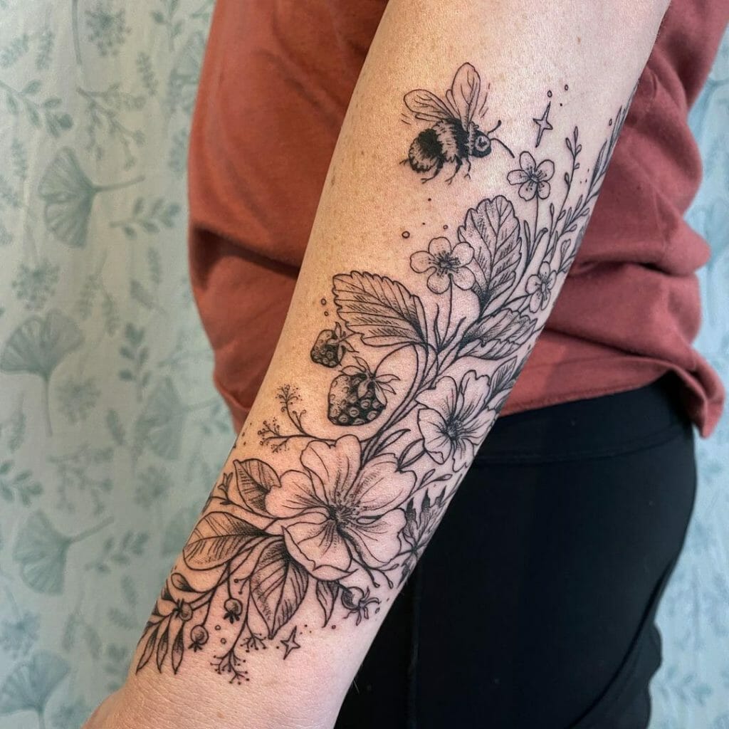 Floral Bee Tattoo Design for Lighthearted People with Strong Personality