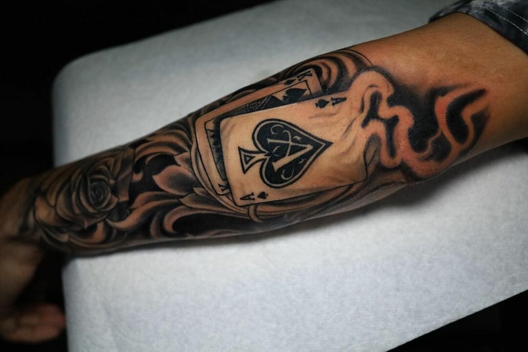 Artist Nikita Tattoo - Black King of Spades 🏆♠️ Instagram: @nikita.tattoo # tattoo #tattoos #tattoodesign #tattooartist #linework #lineworker  #lineworktattoo #blackworker #blackwork #kaunas #lithuania #inked  #kingtattoo #spadestattoo #blackworktattoo ...
