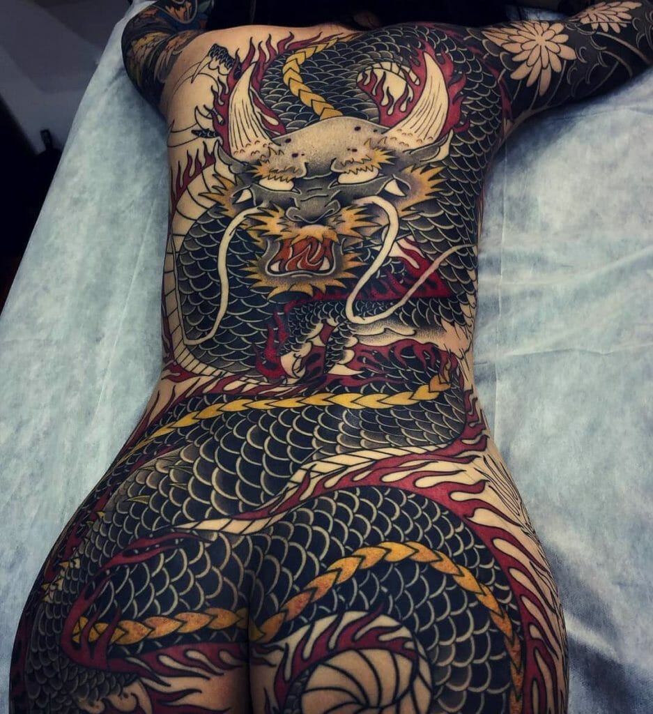 Exhaustive Dragon Back Tattoo For Men