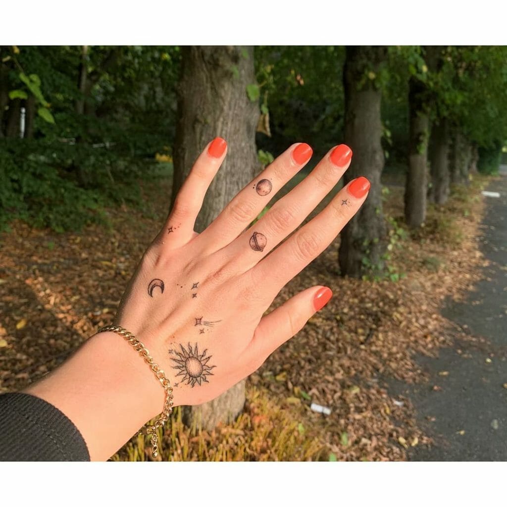 Wonderful Finger Tattoos With Cute Symbols