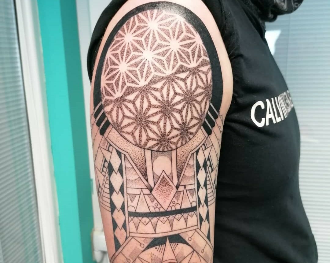 77 Irish Tattoos  Shamrock Clover Cross Claddagh Tattoo Designs