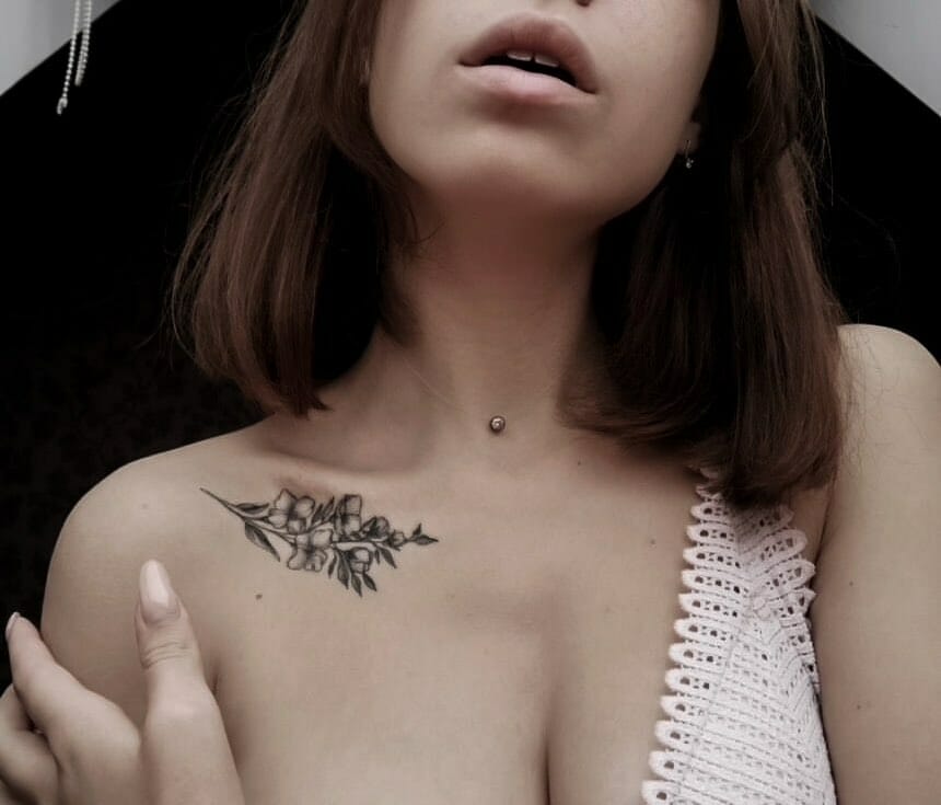 Stunning Jasmine Flower Tattoo Idea For Your Collarbone
