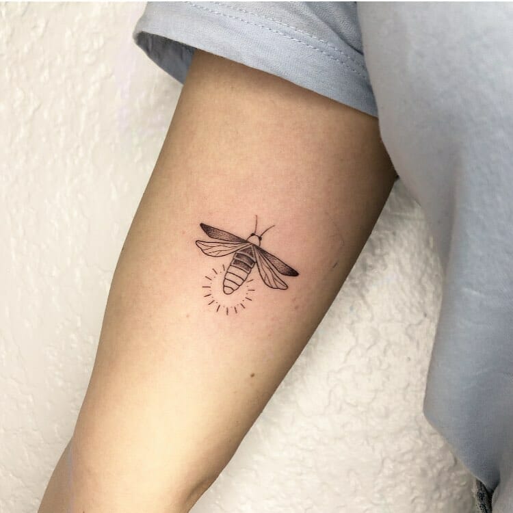 Traditional Firefly Tattoo For A Timeless Experience