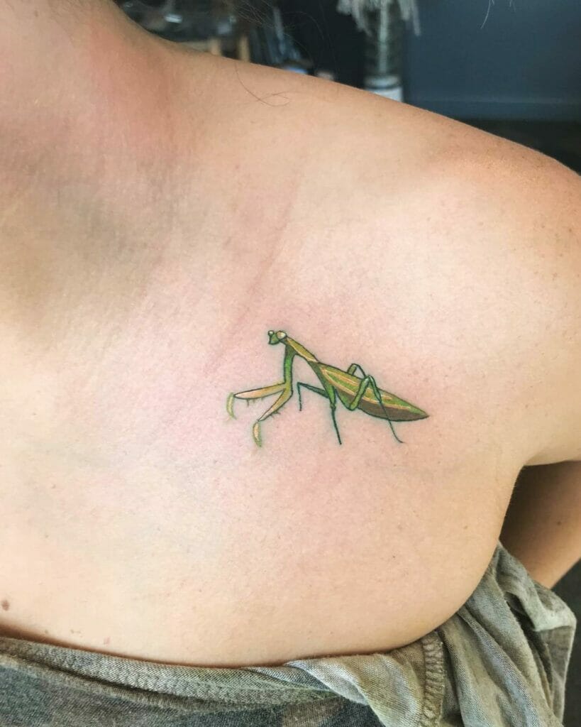 A Green Simple Praying Mantis Tattoo