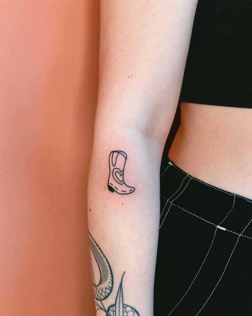 Minimal Boot Design Tattoo
