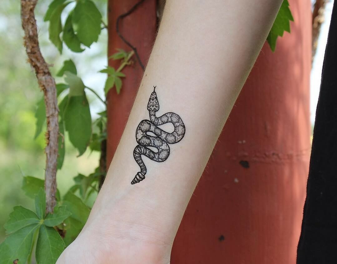 Rattlesnake Head Tattoo Designs - wide 5