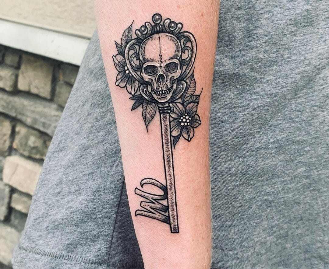 Fancy skeleton key by Lozzy Bones  Tattoogridnet